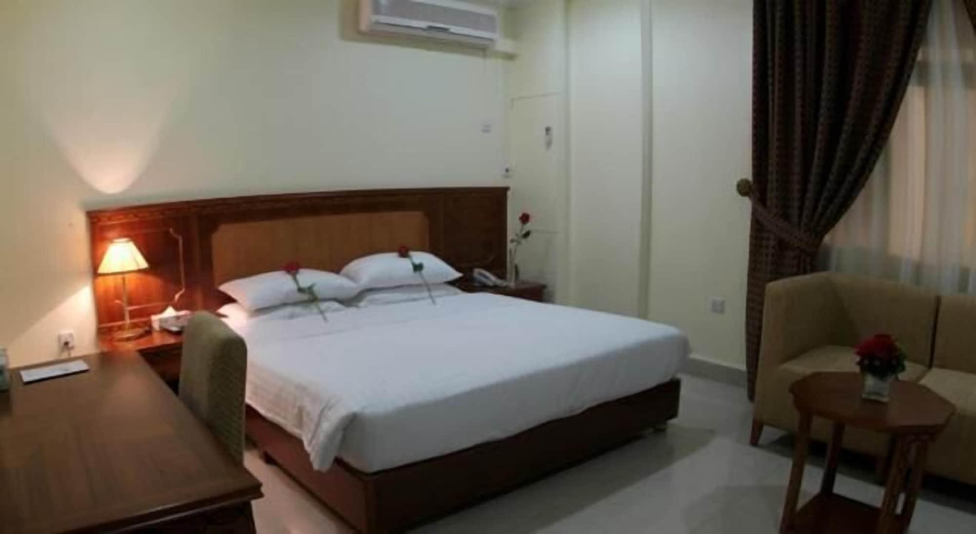 Al Muntazah Plaza Hotel Doha Exterior foto