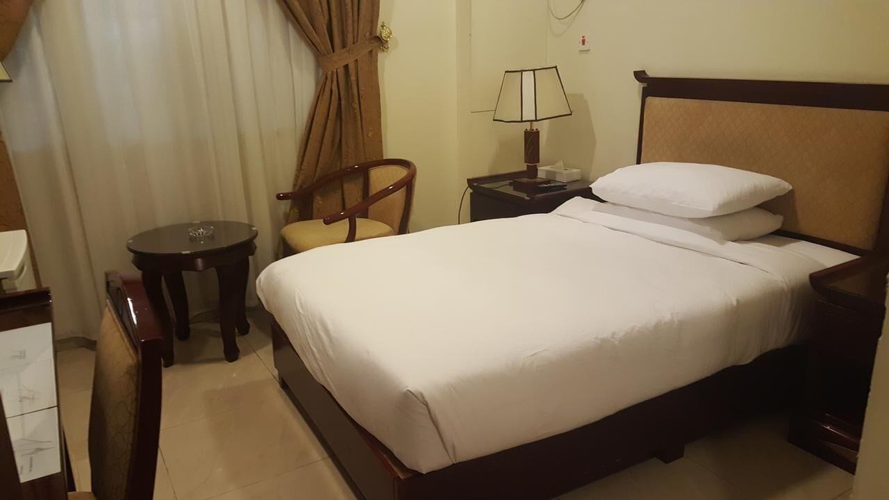 Al Muntazah Plaza Hotel Doha Exterior foto