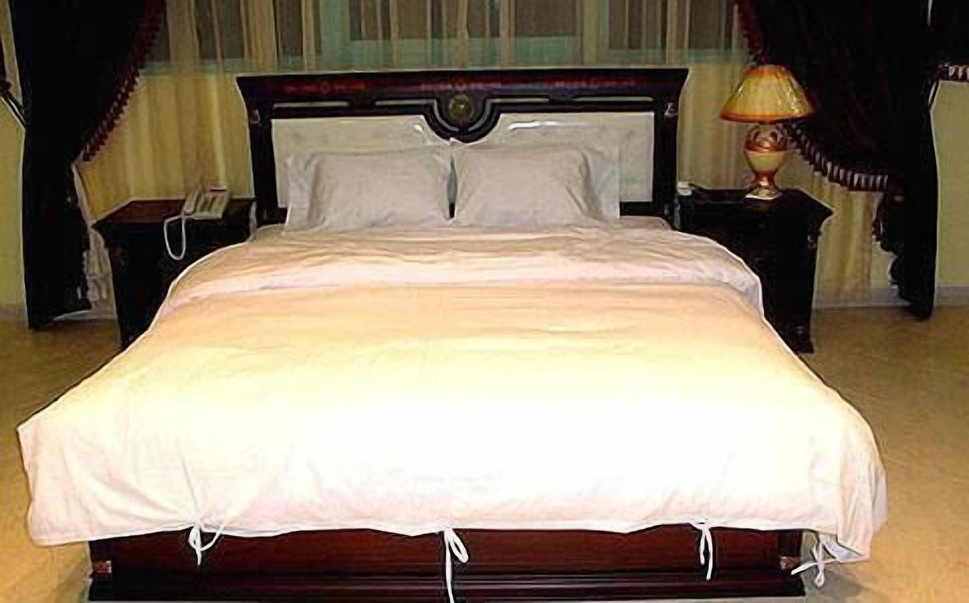 Al Muntazah Plaza Hotel Doha Exterior foto