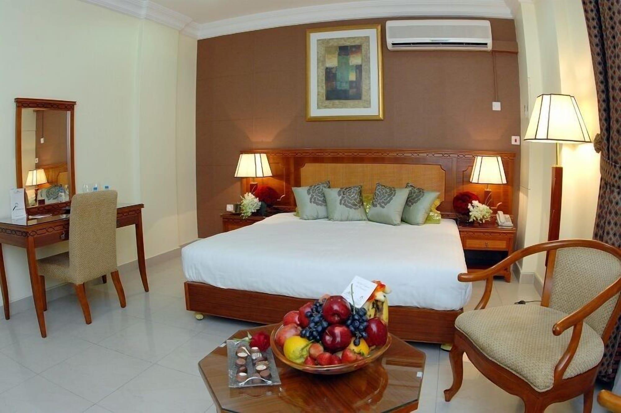 Al Muntazah Plaza Hotel Doha Exterior foto